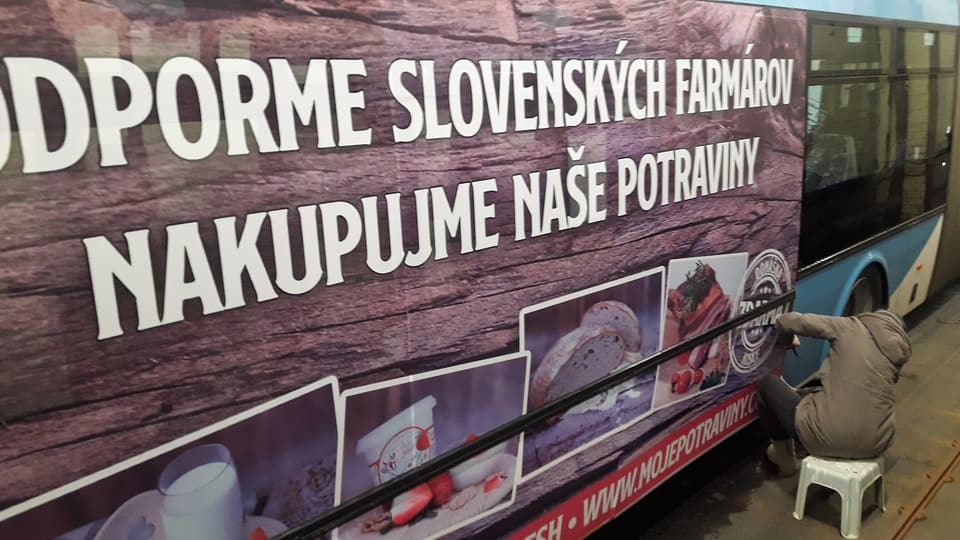 Veľkoformátová tlač – banner alebo tabuľa – realizácia ReFABRIKA