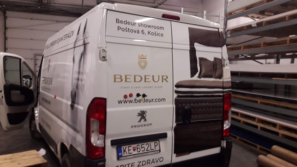 Polep vozidla – realizácia ReFABRIKA
