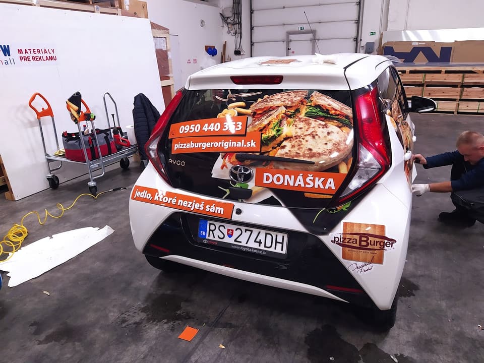 Polep vozidla – realizácia ReFABRIKA