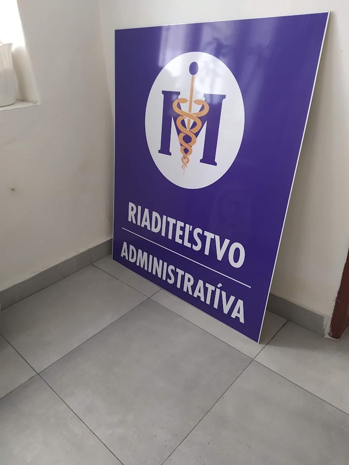 Polep výkladu alebo interiéru – realizácia ReFABRIKA