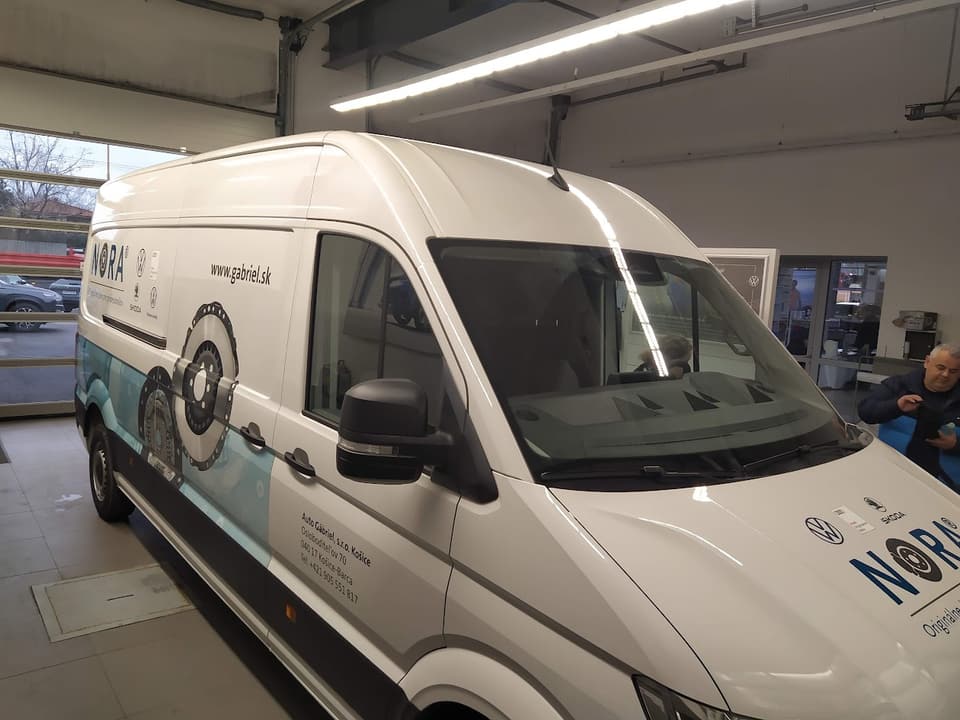Polep vozidla – realizácia ReFABRIKA