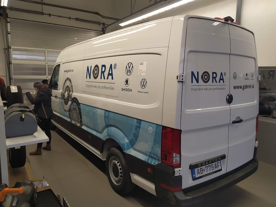 Polep vozidla – realizácia ReFABRIKA