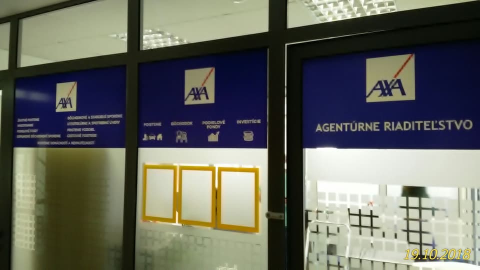 Polep výkladu alebo interiéru – realizácia ReFABRIKA