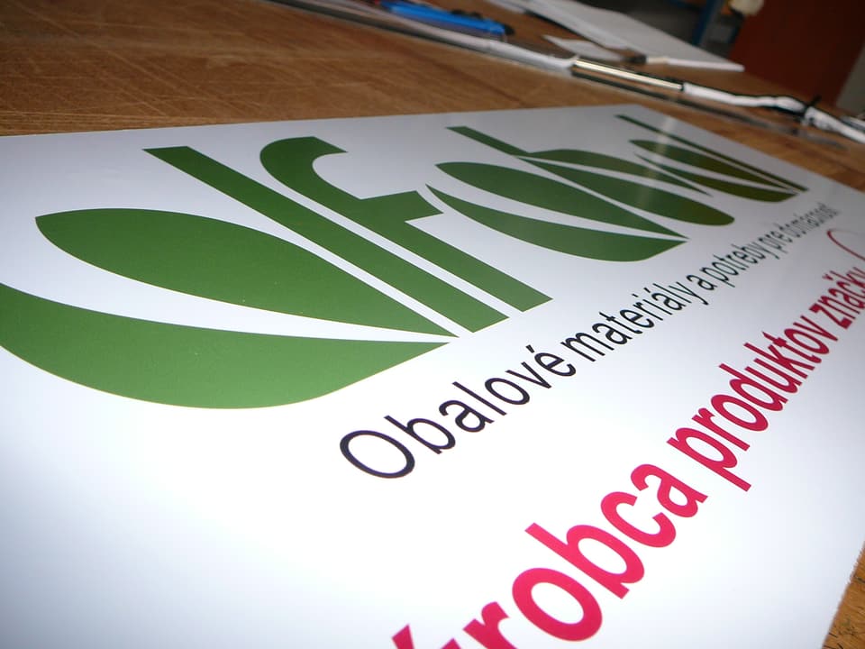 Veľkoformátová tlač – banner alebo tabuľa – realizácia ReFABRIKA